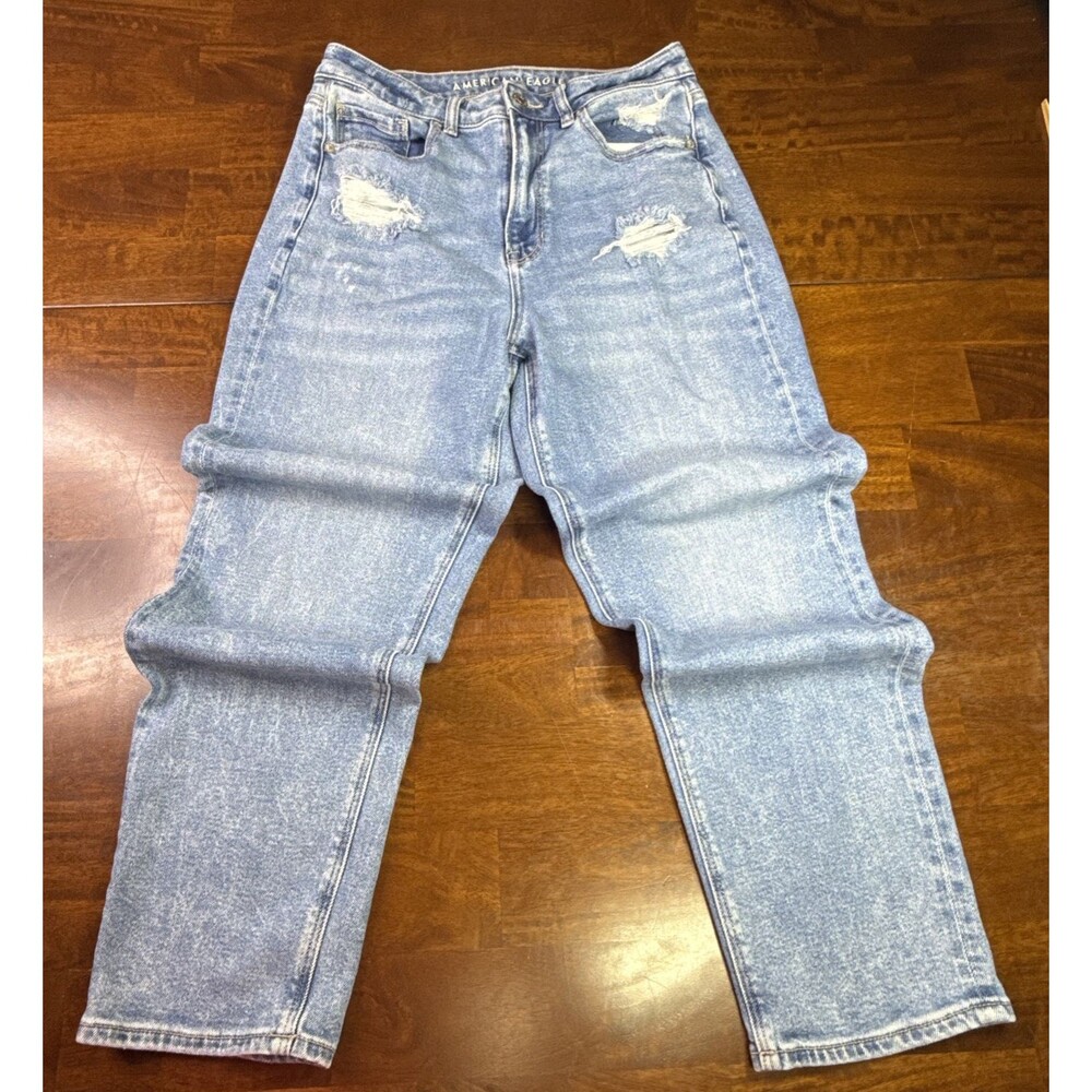 American Eagle Mom Straight Jeans Womens 8 Regular Light Wash Ripped Distressed